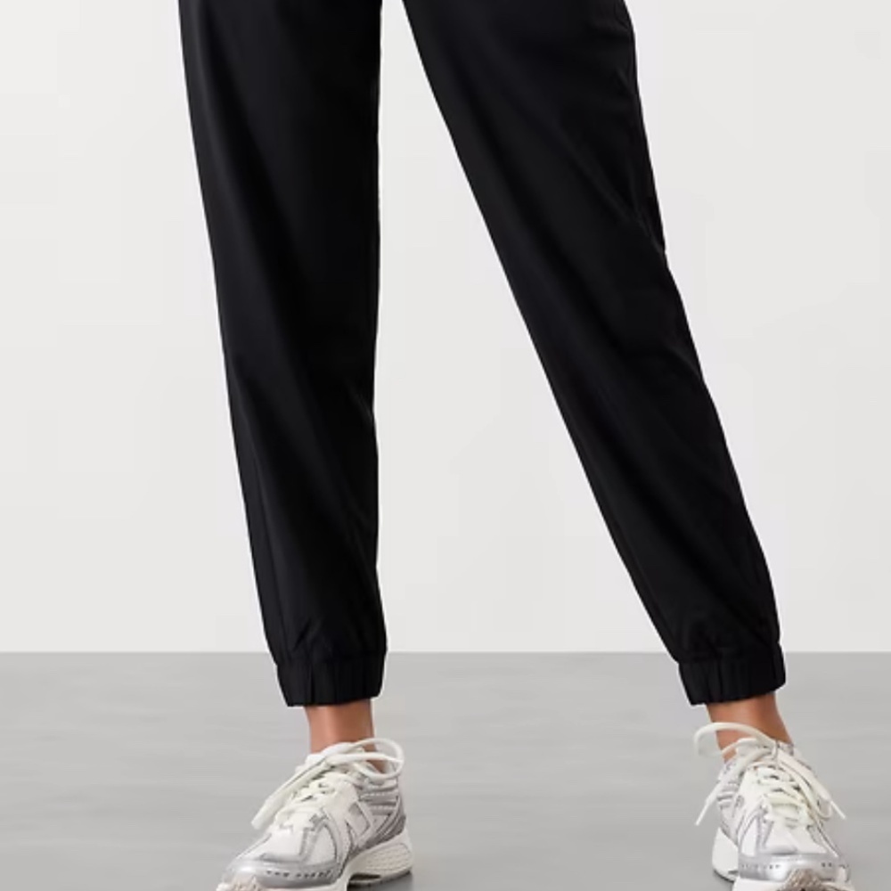 Athleta Brooklyn Mid Rise Lined Jogger Pant Size 6 - Picture 2 of 15